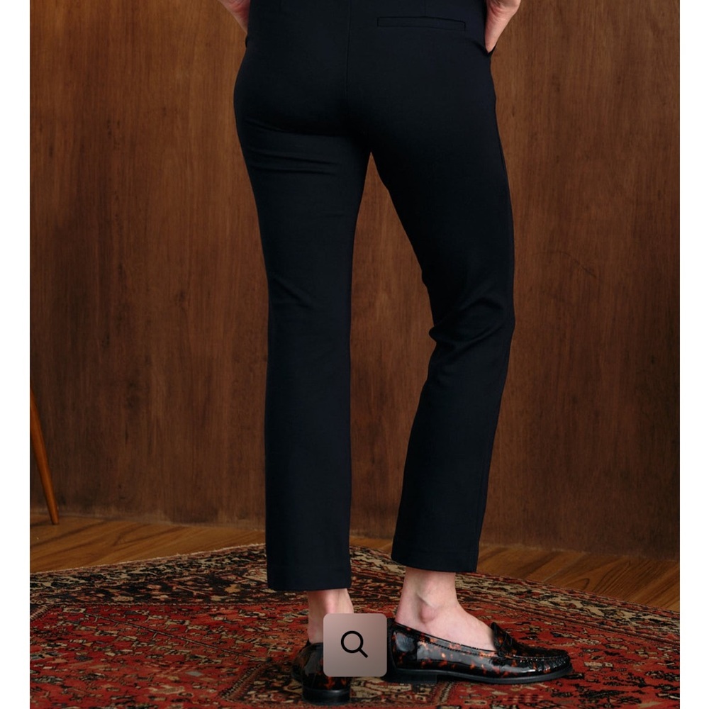 Women's Navy Cropped Pants